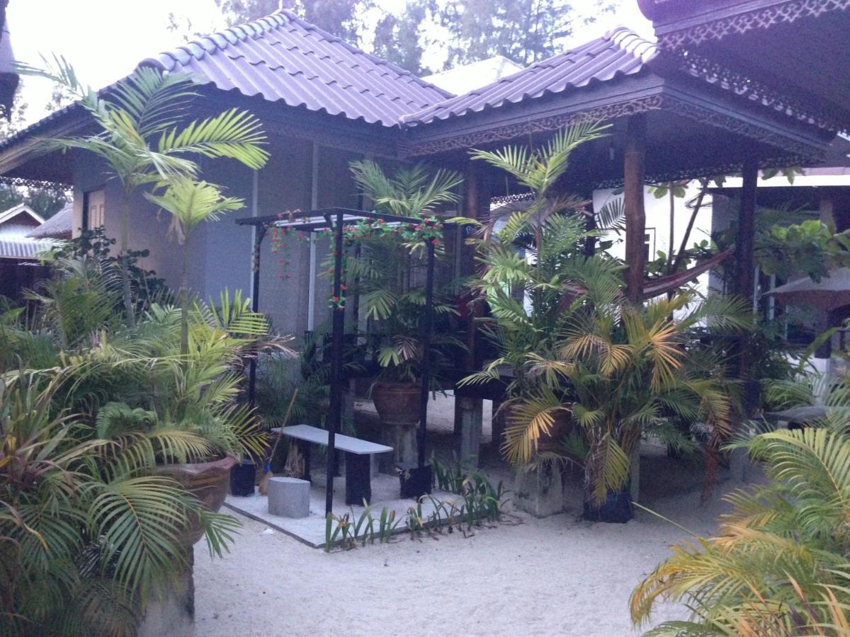 Phangan Cove Beach Resort سورات ثاني الغرفة الصورة